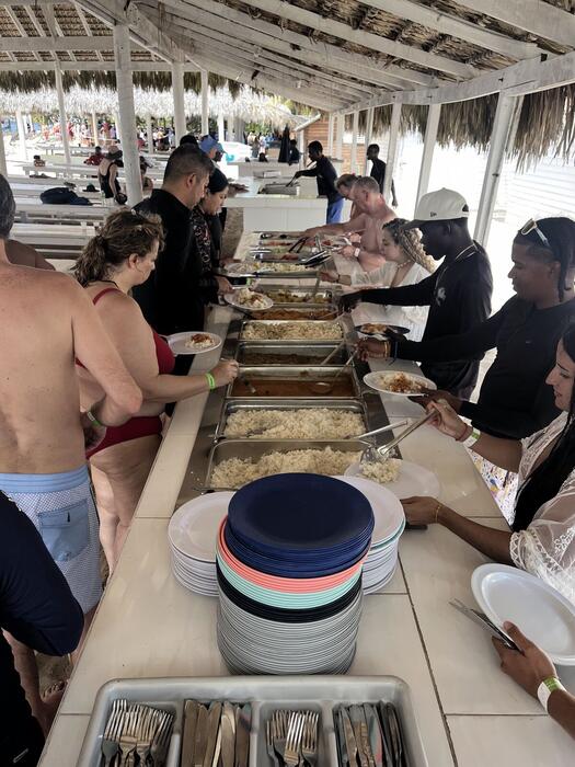 Buffet lunch on the beach