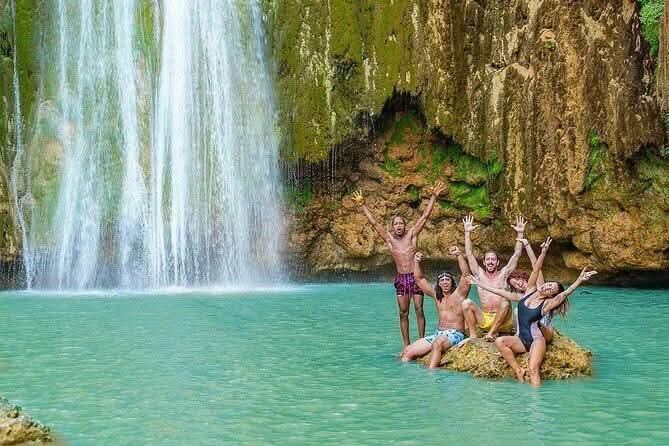 Swimming at El Limón waterfall
