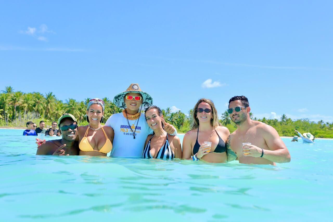 Private group in the Saona lagoon